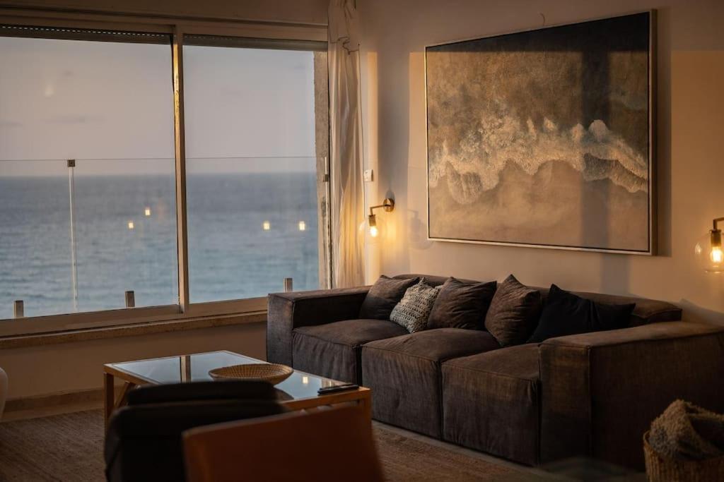 Beachfront Apartment With Breathtaking Sea View Нетания Екстериор снимка